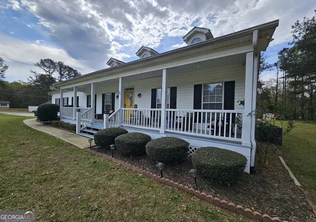 Photo 4 of Single family home for sale at 17 Goodwyn Rd, Newnan, GA 30265 | MLS# 10842913 | Listing updated on 2026-10-04