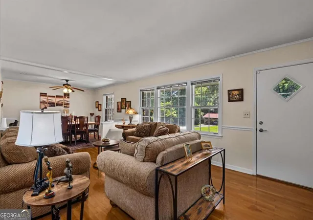 Photo 3 of Single family home for sale at 1713 Kimberly Dr Sw, Marietta, GA 30008 | MLS# 10820248 | Listing updated on 2026-09-13