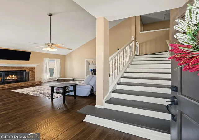 Photo 3 of Single family home for sale at 10845 Willow Meadow Cir, Alpharetta, GA 30022 | MLS# 10847849 | Listing updated on 2026-10-06