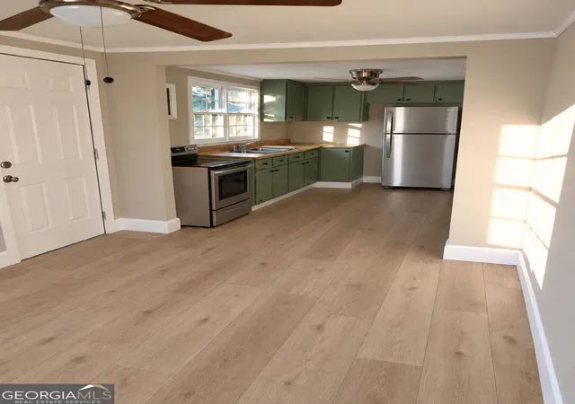 Photo 2 of Single family home for sale at 407 Attaway St, East Dublin, GA 31027 | MLS# 10877747 | Listing updated on 2026-10-27