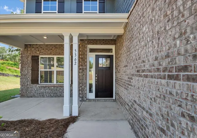Photo 3 of Single family home for sale at 5362 Tuscany Dr, Douglasville, GA 30135 | MLS# 10840536 | Listing updated on 2026-10-29