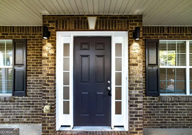 Photo 3 of Single family home for sale at 596 Vaughan Dr, Hampton, GA 30228 | MLS# 10851154 | Listing updated on 2026-10-06