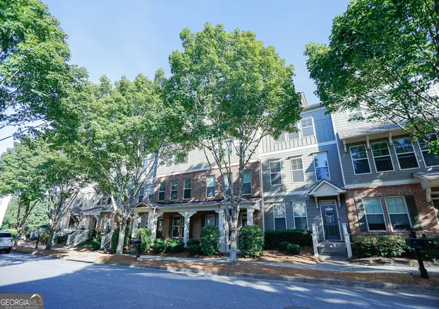Photo 2 of Townhouse for sale at 708 Village Field Ct, Suwanee, GA 30024 | MLS# 10829643 | Listing updated on 2026-09-10