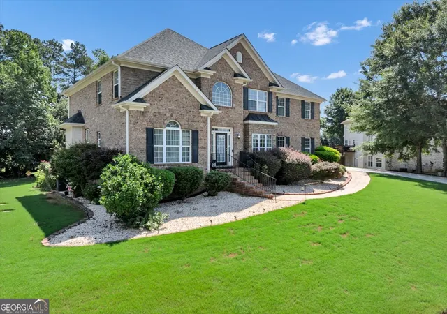 Photo 2 of Single family home for sale at 2123 Sw Crest Wood Dr, Conyers, GA 30094 | MLS# 10808046 | Listing updated on 2026-09-22