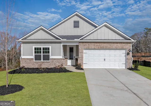 Photo 1 of Sale Pending at 29 Bluegill Dr, Jefferson, GA 30549 | MLS# 10845225 | Listing updated on 2026-09-13