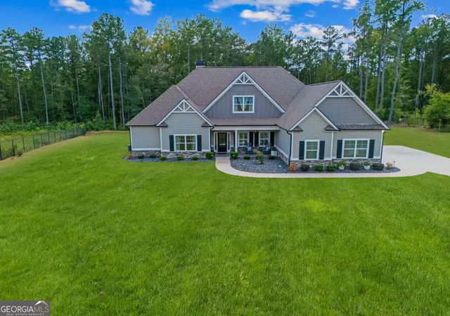 Photo 2 of Single family home for sale at 82 Riverstone Dr, Senoia, GA 30276 | MLS# 10846907 | Listing updated on 2026-10-08