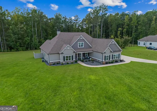 Photo 3 of Single family home for sale at 82 Riverstone Dr, Senoia, GA 30276 | MLS# 10846907 | Listing updated on 2026-10-08
