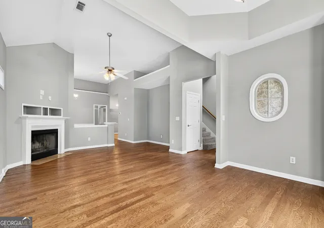 Photo 3 of Single family home for sale at 3483 Newtons Crst Cir, Snellville, GA 30078 | MLS# 10836255 | Listing updated on 2026-09-20