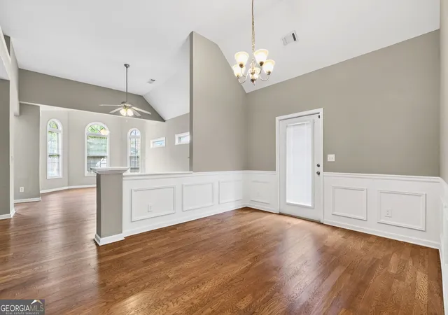 Photo 3 of Single family home for sale at 3483 Newtons Crst Cir, Snellville, GA 30078 | MLS# 10836255 | Listing updated on 2026-09-20