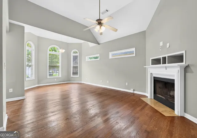Photo 4 of Single family home for sale at 3483 Newtons Crst Cir, Snellville, GA 30078 | MLS# 10836255 | Listing updated on 2026-09-20