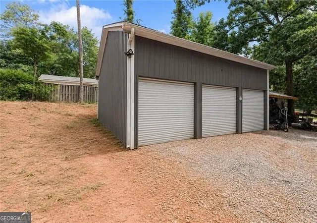 Photo 3 of Single family home for sale at 280 Strickland Rd, Alpharetta, GA 30004 | MLS# 10849031 | Listing updated on 2026-09-23