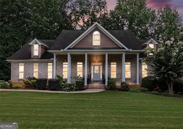 Photo 3 of Single family home for sale at 5453 Copper Crk Rd, Flowery Branch, GA 30542 | MLS# 10841629 | Listing updated on 2026-09-22