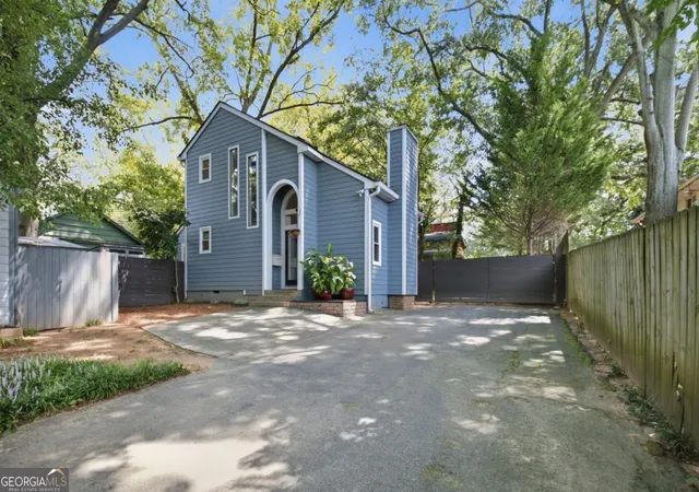 Photo 3 of Single family home for sale at 505 Oakdale Rd Ne #5, Atlanta, GA 30307 | MLS# 10827574 | Listing updated on 2026-10-05