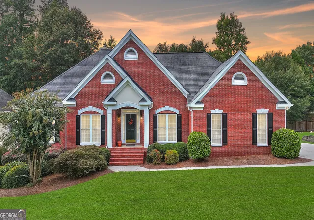 Photo 1 of Single family home for sale at 613 Eagle River Ln, Grayson, GA 30017 | MLS# 10852640 | Listing updated on 2026-10-08