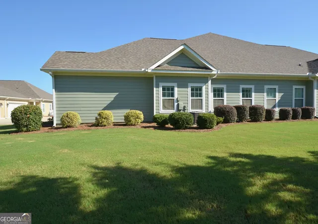 Photo 3 of Single family home for sale at 446 Nandina Ct, Warner Robins, GA 31088 | MLS# 10842626 | Listing updated on 2026-09-24