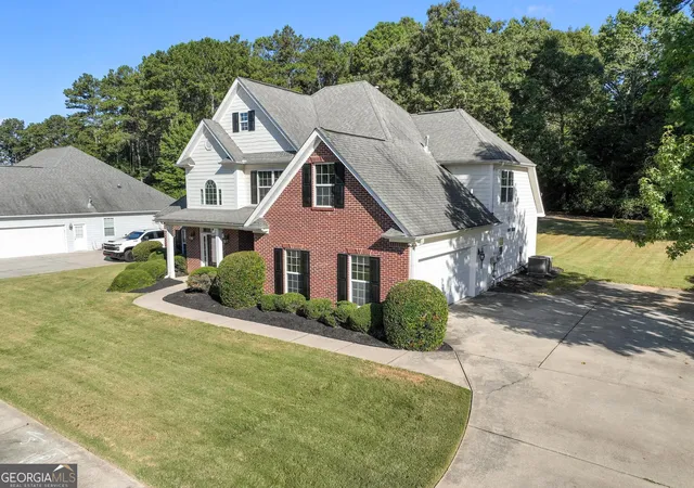 Photo 2 of Single family home for sale at 205 Keaton Dr, Fayetteville, GA 30215 | MLS# 10844470 | Listing updated on 2026-09-12