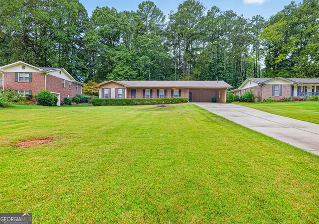 Photo 3 of Sale Pending at 513 Midland Park Dr, Stone Mountain, GA 30087 | MLS# 10831089 | Listing updated on 2026-10-05