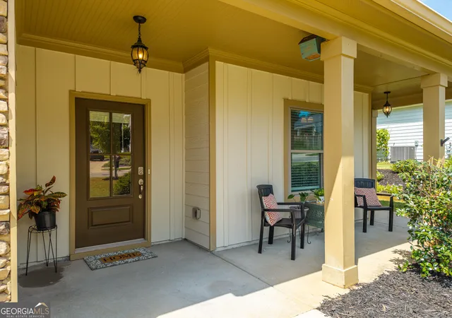 Photo 3 of Single family home for sale at 467 Tom Avery Dr, Ball Ground, GA 30107 | MLS# 10842460 | Listing updated on 2026-09-27