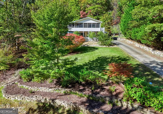Photo 2 of Single family home for sale at 305 Gander Gap Rd, Hiawassee, GA 30546 | MLS# 10878359 | Listing updated on 2026-10-28