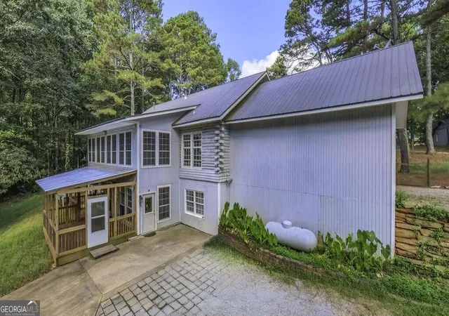 Photo 2 of Single family home for sale at 516 Dickerson Rd, Franklin, GA 30217 | MLS# 10837050 | Listing updated on 2026-09-01