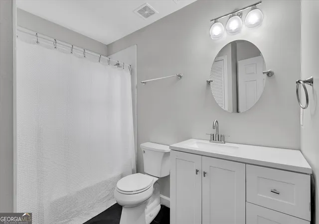 Photo 4 of Single family home for sale at 1470 Woodbine Ave SE, Atlanta, GA 30317 | MLS# 10800802 | Listing updated on 2026-09-11