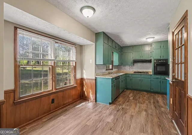 Photo 4 of Single family home for sale at 1849 Pinehurst Rd, Snellville, GA 30078 | MLS# 10844682 | Listing updated on 2026-09-11