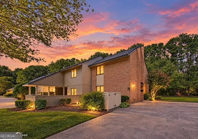 Photo 1 of Condo for sale at 2483 Cedar Cyn Rd Se, Marietta, GA 30067 | MLS# 10849313 | Listing updated on 2026-10-02