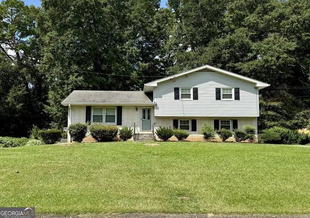 Single family home for sale at 6641 Londonderry Dr, Morrow, GA 30260 | MLS# 10836998