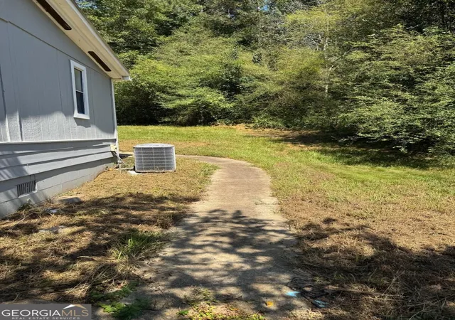 Photo 3 of Single family home for sale at 6204 River Run Cir, Gainesville, GA 30506 | MLS# 10849409 | Listing updated on 2026-10-02