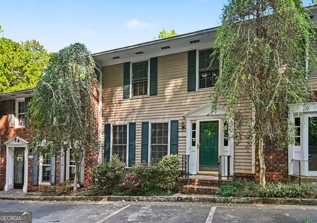 Townhouse for sale at 1104 Moorestown, Decatur, GA 30033 | MLS# 10848273