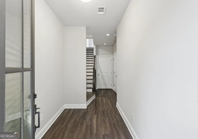 Photo 2 of Townhouse for sale at 857 Constellation Dr, Decatur, GA 30033 | MLS# 10849532 | Listing updated on 2026-09-23