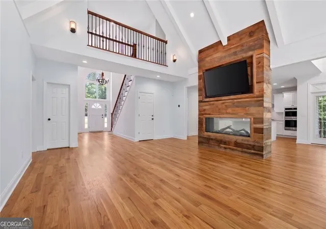 Photo 3 of Single family home for sale at 2090 Double Crk Ln, Alpharetta, GA 30004 | MLS# 10840616 | Listing updated on 2026-10-02