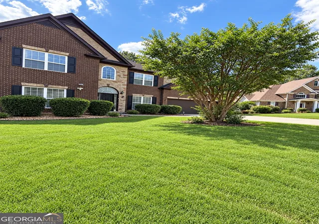 Photo 3 of Single family home for sale at 4685 Ml Water Xing, Douglasville, GA 30135 | MLS# 10845298 | Listing updated on 2026-09-28