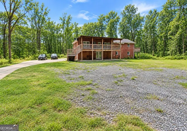 Photo 3 of Single family home for sale at 140 Joe Bray Rd, Fayetteville, GA 30214 | MLS# 10851556 | Listing updated on 2026-10-07
