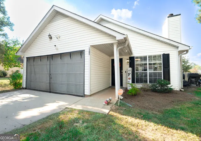 Photo 1 of Single family home for sale at 1302 Iron Gate Blvd, Jonesboro, GA 30238 | MLS# 10845755 | Listing updated on 2026-09-28