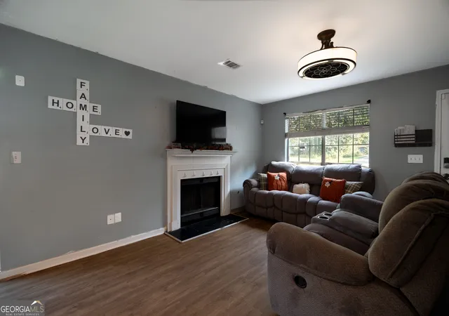 Photo 3 of Single family home for sale at 1302 Iron Gate Blvd, Jonesboro, GA 30238 | MLS# 10845755 | Listing updated on 2026-09-28