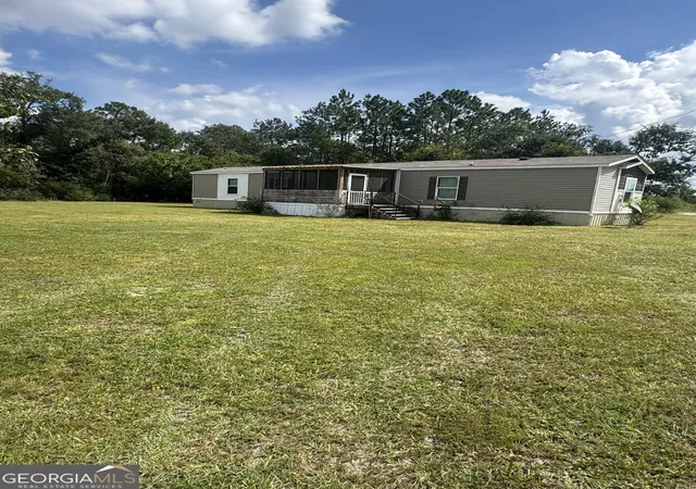 Photo 1 of Single family home for sale at 1164 Pine Valley Rd, Waycross, GA 31503 | MLS# 10851244 | Listing updated on 2026-10-29