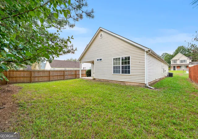 Photo 3 of Single family home for sale at 5709 Rockaway Dr, Union City, GA 30291 | MLS# 10852779 | Listing updated on 2026-10-08