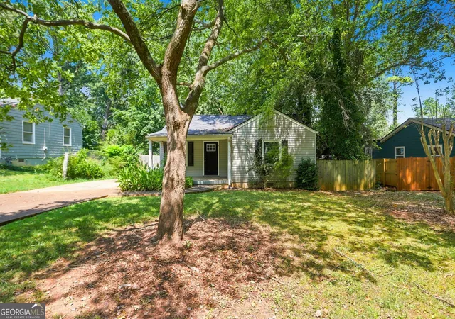 Photo 2 of Single family home for sale at 3444 Orchard Cir, Decatur, GA 30032 | MLS# 10838540 | Listing updated on 2026-09-04