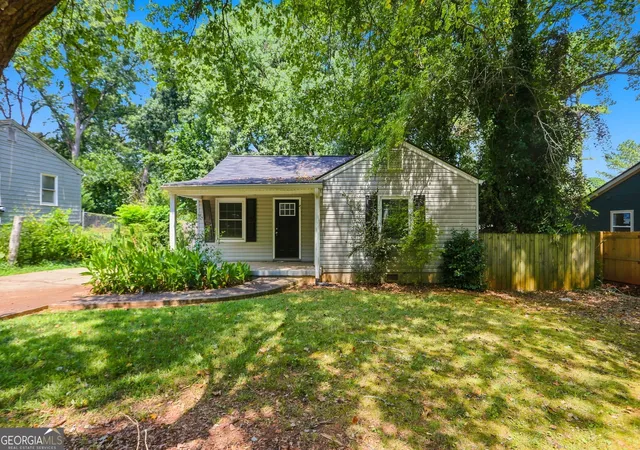 Photo 2 of Single family home for sale at 3444 Orchard Cir, Decatur, GA 30032 | MLS# 10838540 | Listing updated on 2026-09-04
