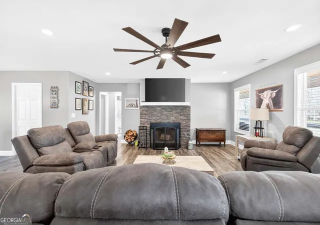 Photo 3 of Single family home for sale at 2361 County Line Rd, Mansfield, GA 30055 | MLS# 10838361 | Listing updated on 2026-09-17
