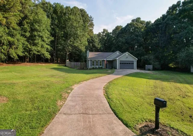 Photo 3 of Single family home for sale at 347 Timberridge Ln, Auburn, GA 30011 | MLS# 10839919 | Listing updated on 2026-09-04