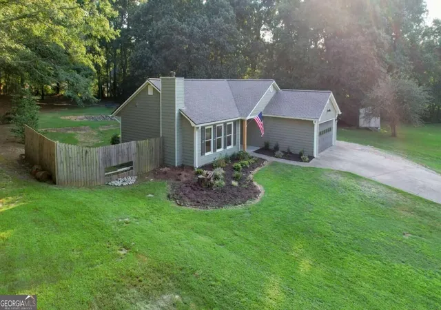 Photo 4 of Single family home for sale at 347 Timberridge Ln, Auburn, GA 30011 | MLS# 10839919 | Listing updated on 2026-09-04