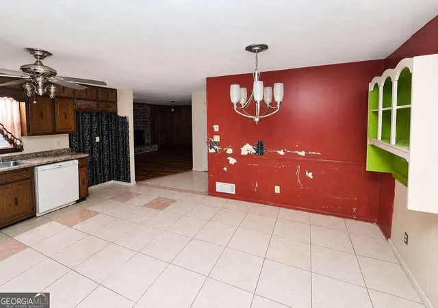 Photo 3 of Single family home for sale at 3790 Snapfinger Rd, Lithonia, GA 30038 | MLS# 10803865 | Listing updated on 2026-09-20