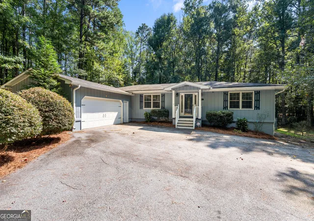 Photo 1 of Single family home for sale at 3181 Mckown Rd, Douglasville, GA 30134 | MLS# 10852342 | Listing updated on 2026-10-05