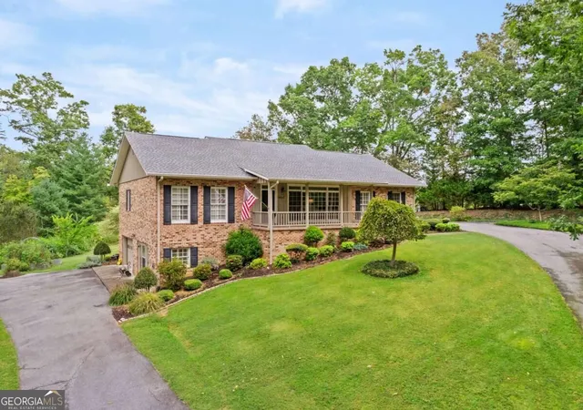 Photo 3 of Single family home for sale at 129 Adra Ln, Morganton, GA 30560 | MLS# 10853562 | Listing updated on 2026-10-07