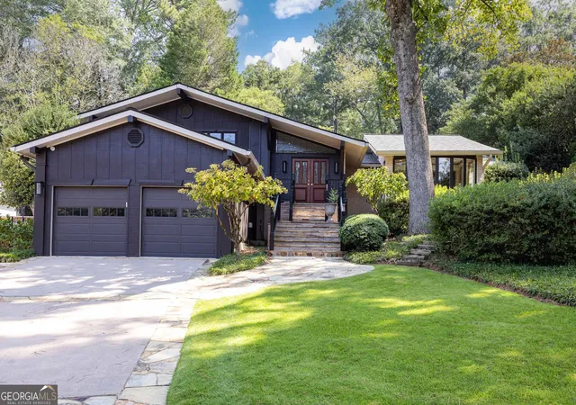 Photo 1 of Single family home for sale at 3267 Ivanhoe Dr, Atlanta, GA 30327 | MLS# 10847707 | Listing updated on 2026-09-17