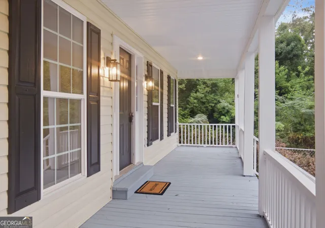 Photo 2 of Single family home for sale at 562 Maurice Dr, Swainsboro, GA 30401 | MLS# 10852524 | Listing updated on 2026-10-08