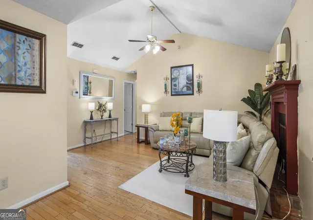 Photo 4 of Single family home for sale at 479 Mccumber Dr, Allenhurst, GA 31301 | MLS# 10693356 | Listing updated on 2026-09-16