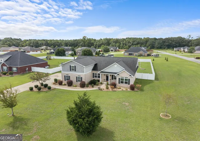 Photo 3 of Single family home for sale at 237 Sara Beth Dr, Brooklet, GA 30415 | MLS# 10842531 | Listing updated on 2026-09-23